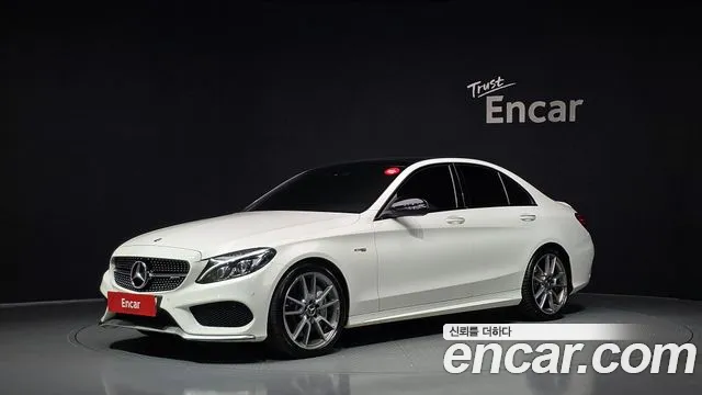 Mercedes-Benz C-Class — фото 1