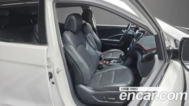 Hyundai Santa Fe — фото 12