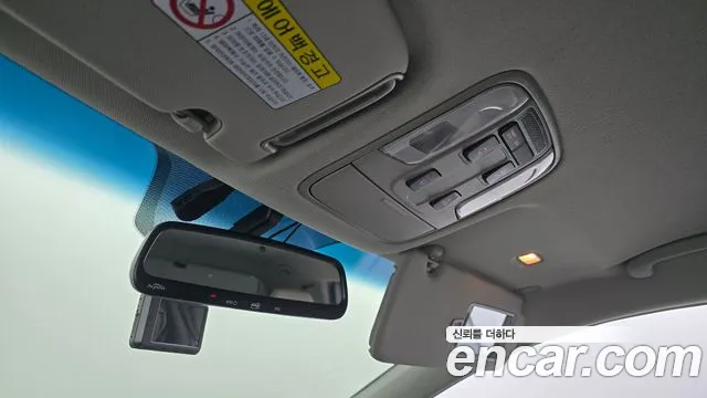 Kia Carnival — фото 20