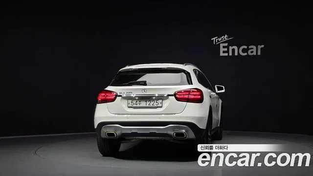 Mercedes-Benz GLA-Class — фото 3
