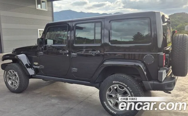 Jeep Wrangler — фото 5