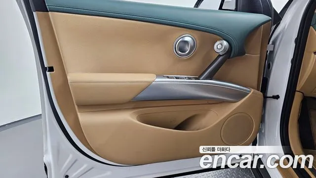 Genesis GV60 — фото 24