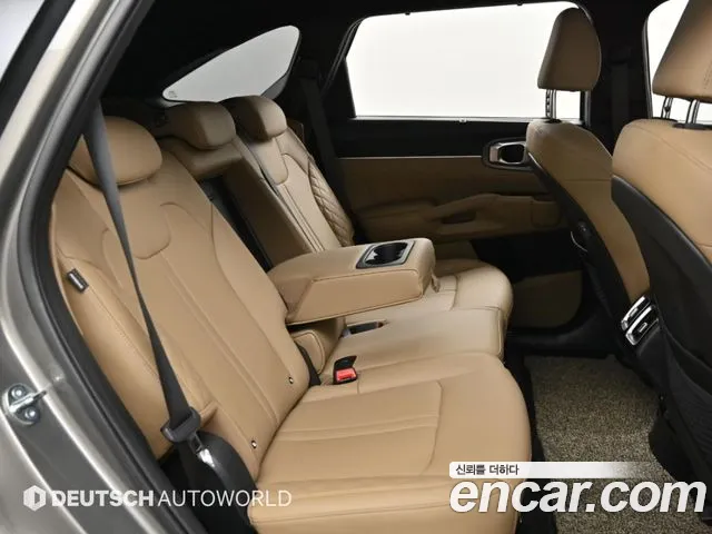 Kia Sorento — фото 12