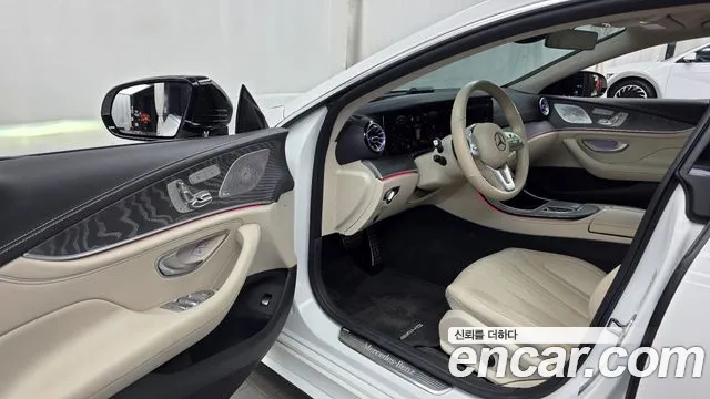 Mercedes-Benz CLS-Class — фото 10