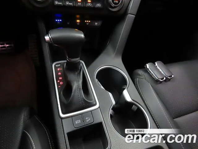 Kia Sportage — фото 11