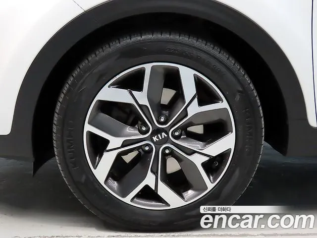 Kia Sportage — фото 20