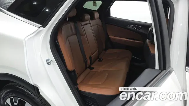 Kia Sportage — фото 12