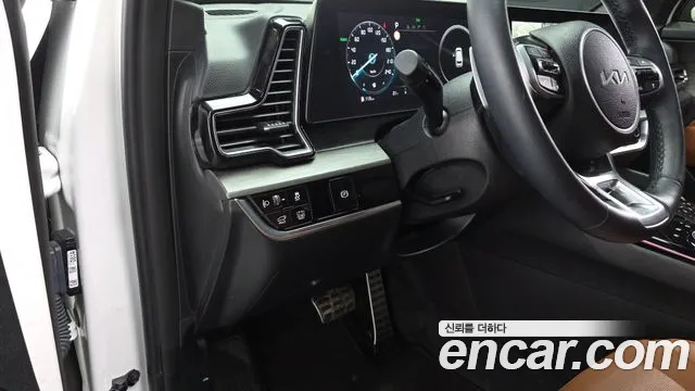 Kia Sportage — фото 13