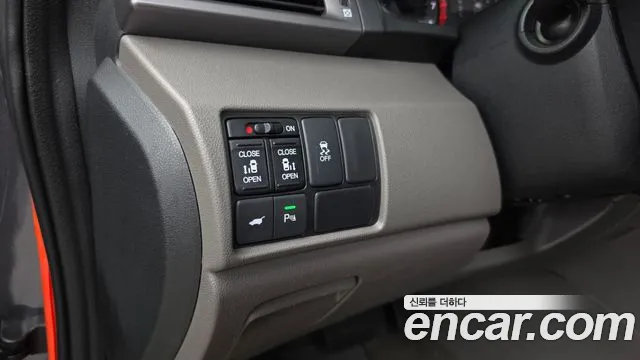 Honda Odyssey — фото 15