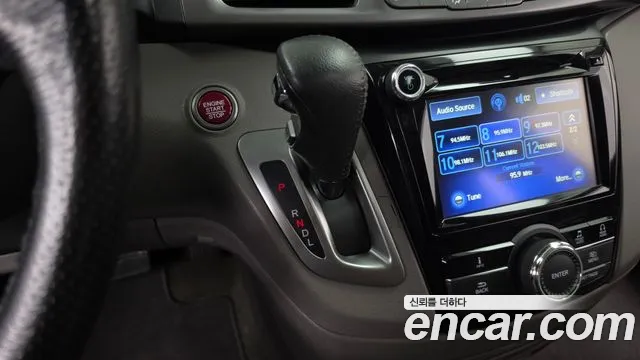 Honda Odyssey — фото 8
