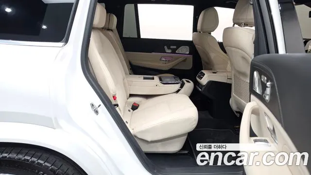 Mercedes-Benz GLS-Class — фото 11
