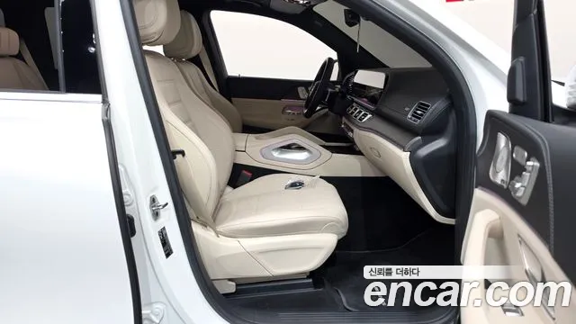 Mercedes-Benz GLS-Class — фото 26