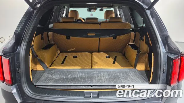 Kia Sorento — фото 16