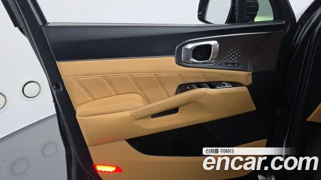 Kia Sorento — фото 24