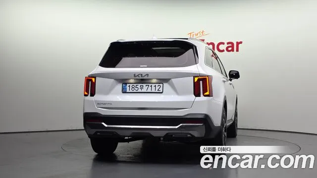 Kia Sorento — фото 4