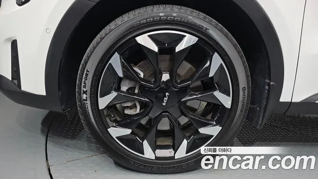 Kia Sorento — фото 5