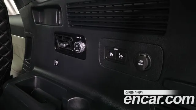 Kia Sorento — фото 11