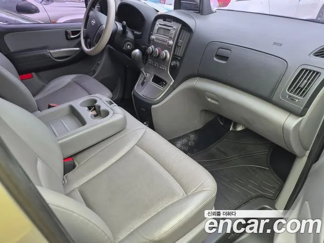 Hyundai Starex — фото 10
