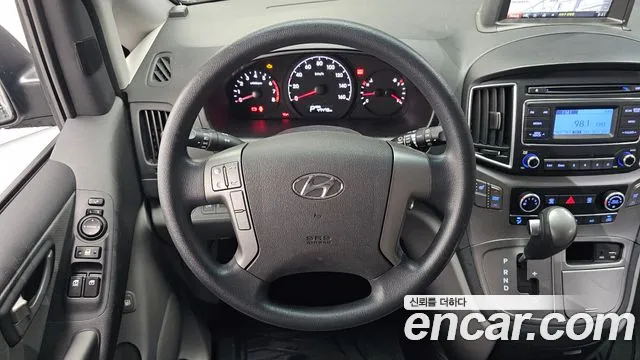 Hyundai Starex — фото 14