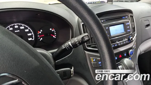 Hyundai Starex — фото 18