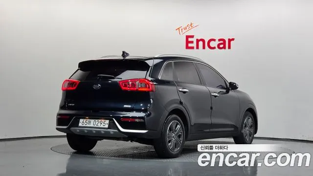 Kia Niro — фото 2