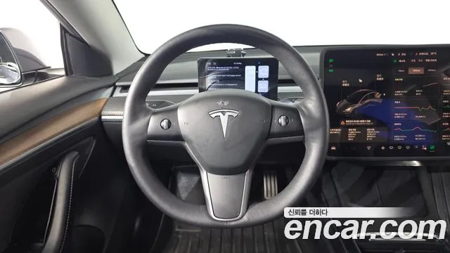 Tesla Model 3 — фото 13