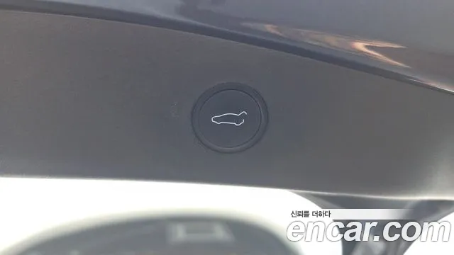Tesla Model 3 — фото 17