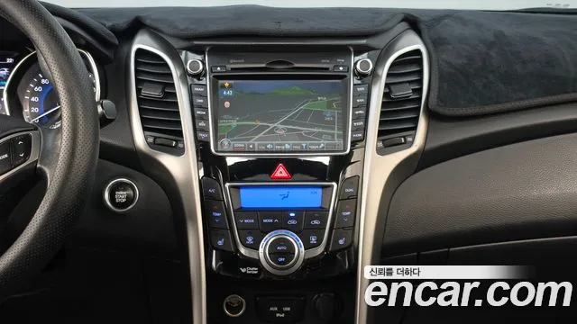 Hyundai i30 — фото 14