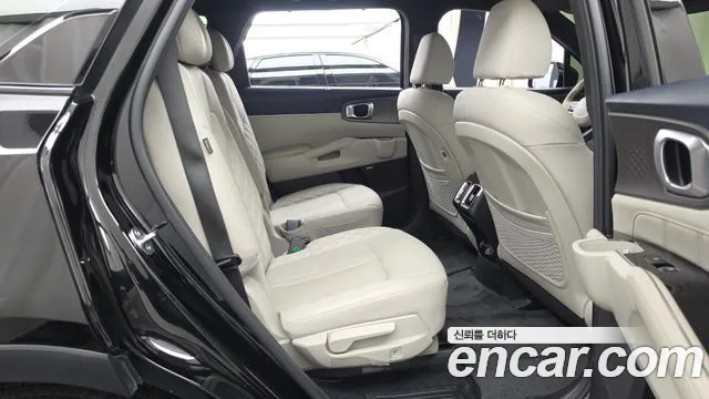 Kia Sorento — фото 12