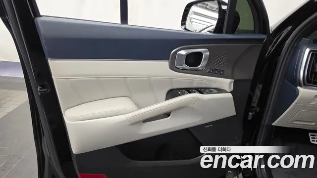 Kia Sorento — фото 24