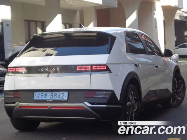 Hyundai Ioniq 5 — фото 3