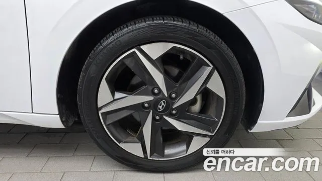 Hyundai Avante — фото 21