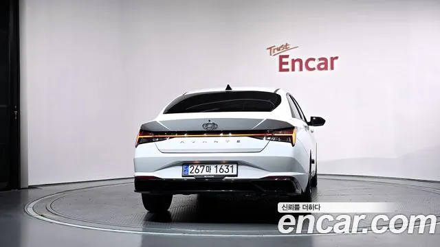 Hyundai Avante — фото 4