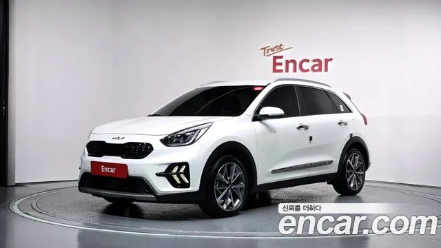 Kia Niro — фото 1