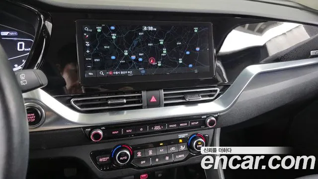 Kia Niro — фото 13