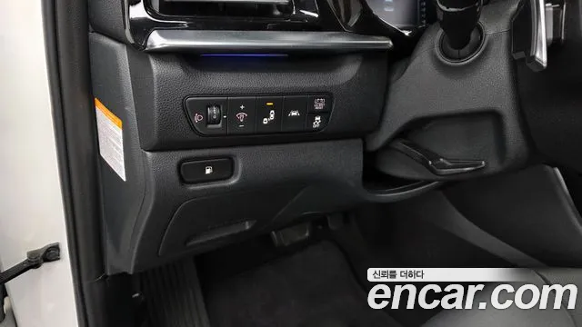 Kia Niro — фото 18