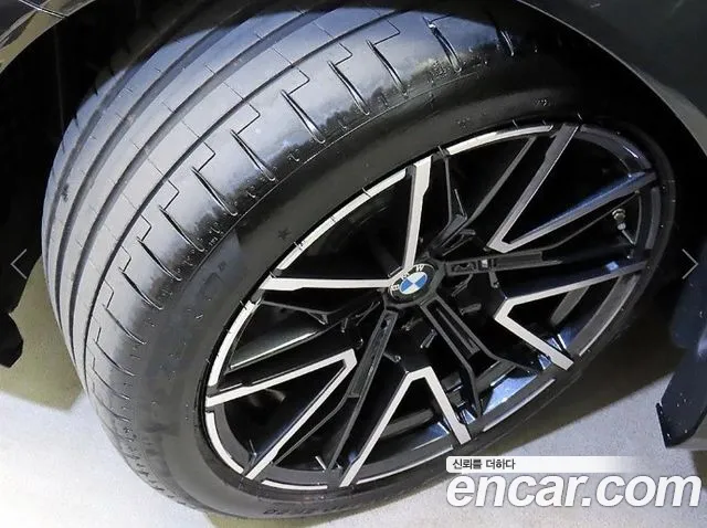 BMW M5 — фото 19