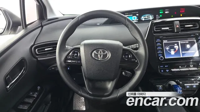 Toyota Prius — фото 12
