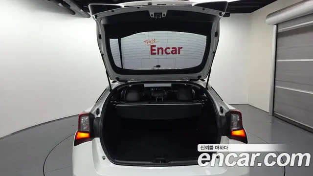 Toyota Prius — фото 20
