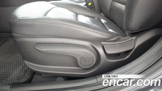 Hyundai Avante — фото 30