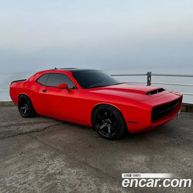 Dodge Challenger — фото 3