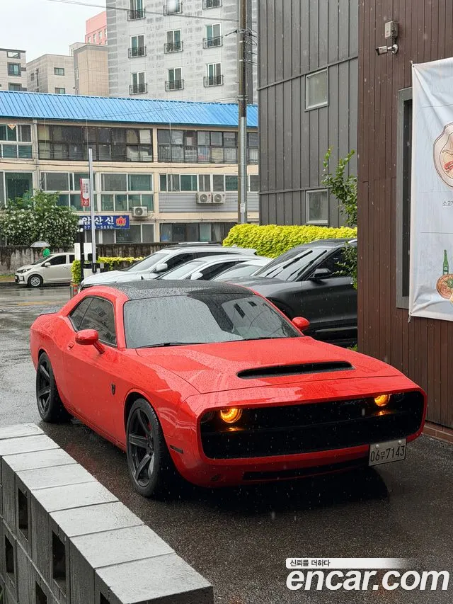 Dodge Challenger — фото 6