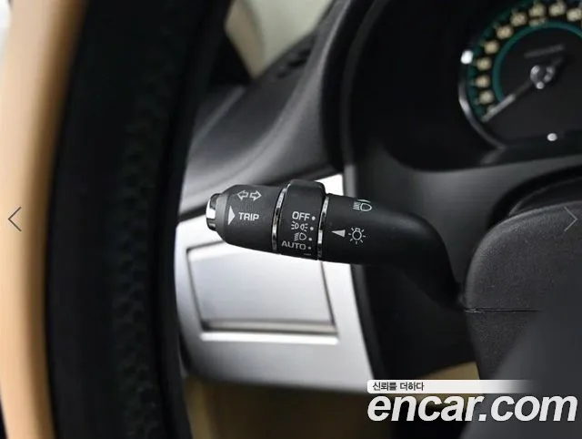Jaguar XF — фото 18