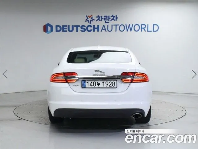 Jaguar XF — фото 5