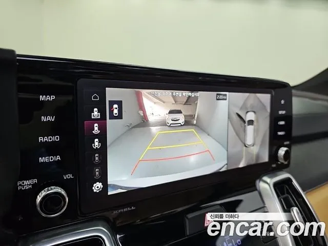 Kia Sorento — фото 15