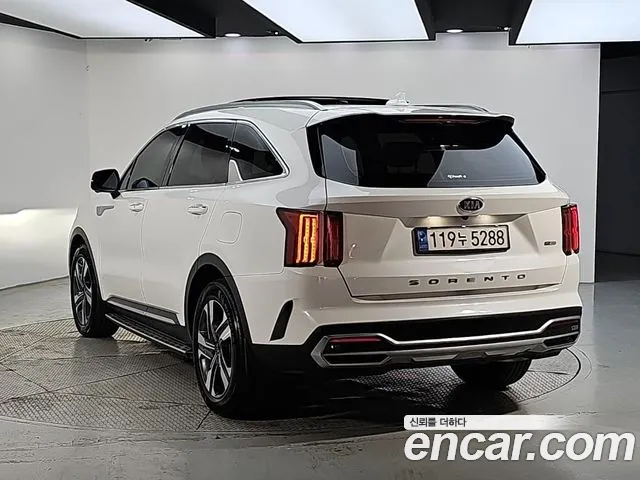 Kia Sorento — фото 3