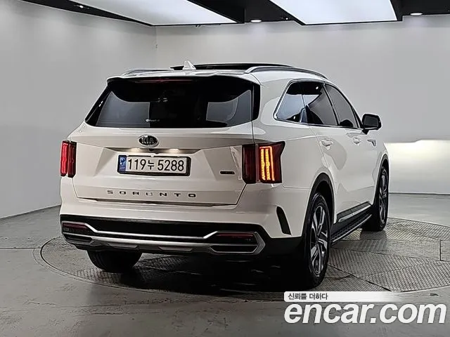 Kia Sorento — фото 4