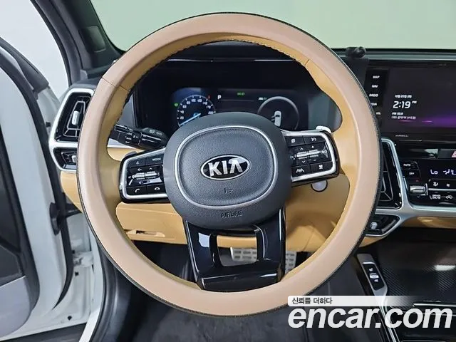 Kia Sorento — фото 5