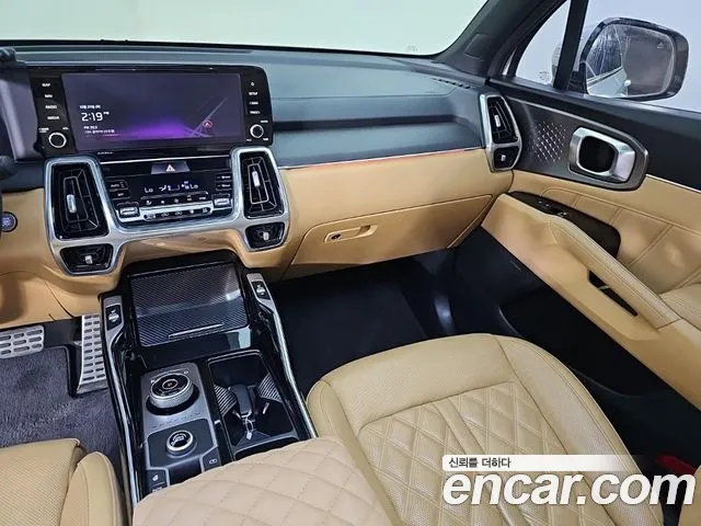 Kia Sorento — фото 10