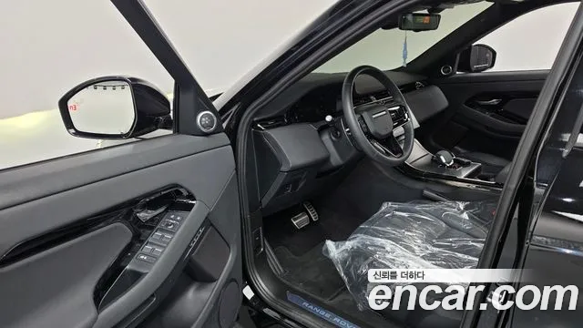 Land Rover Range Rover Evoque — фото 10